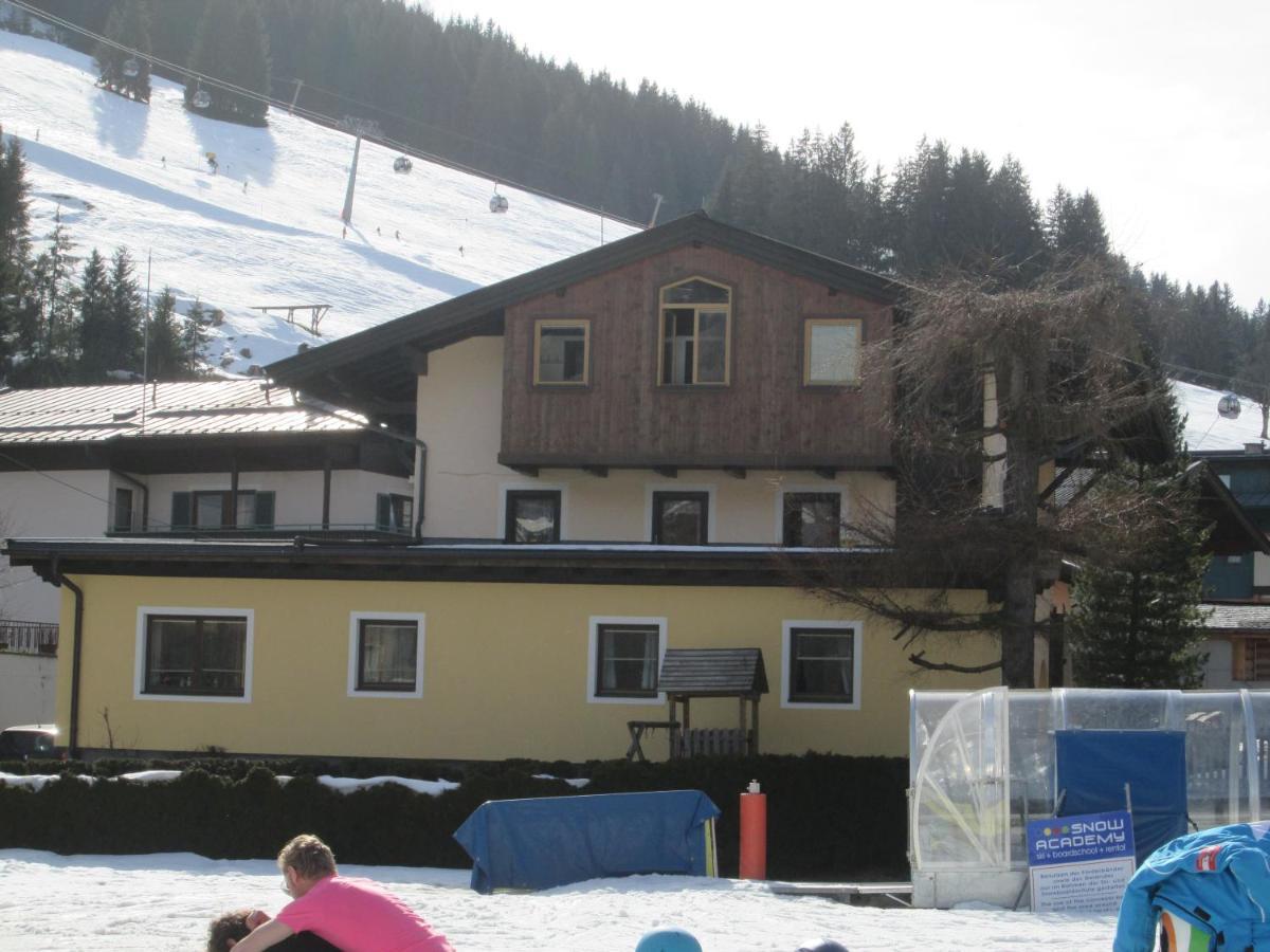 Pension Kohlbrundl Saalbach-Hinterglemm Bagian luar foto